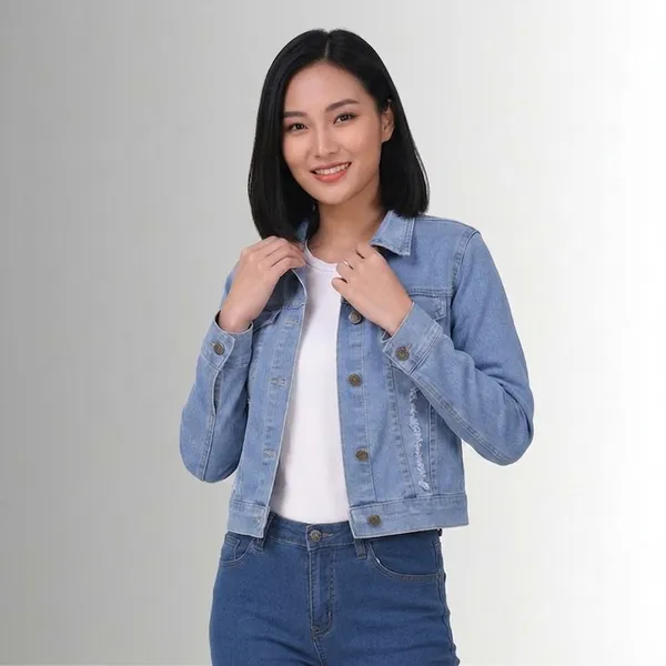 Light_Blue_Denim_Button_Down_Jacket_for_Women