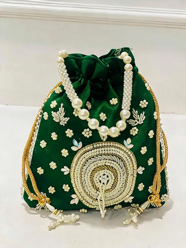 Green_Royal_Heirloom_Premium_Zardosi_And_Pearl_Bridal_Potli