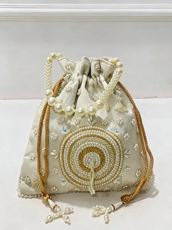 White_Royal_Heirloom_Premium_Zardosi_And_Pearl_Bridal_Potli