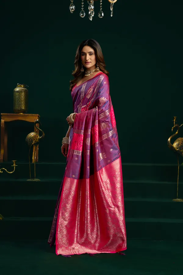 Pink_Soft_Silk_Saree_With_Fancy_Pumpum_For_Women