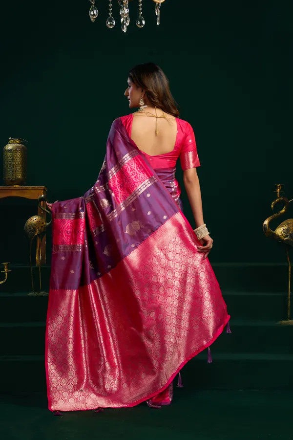 Pink_Soft_Silk_Saree_With_Fancy_Pumpum_For_Women