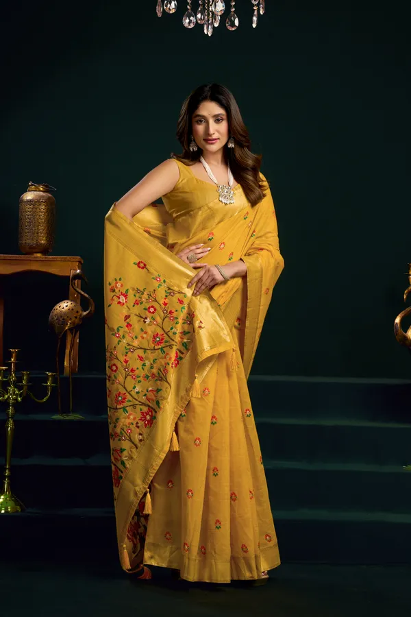 Yellow_Munga_Cotton_Mina_Work_Zari_Border_Saree_For_Women