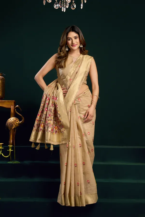 Cream_Munga_Cotton_Meena_Work_Zari_Border_Saree_For_Women