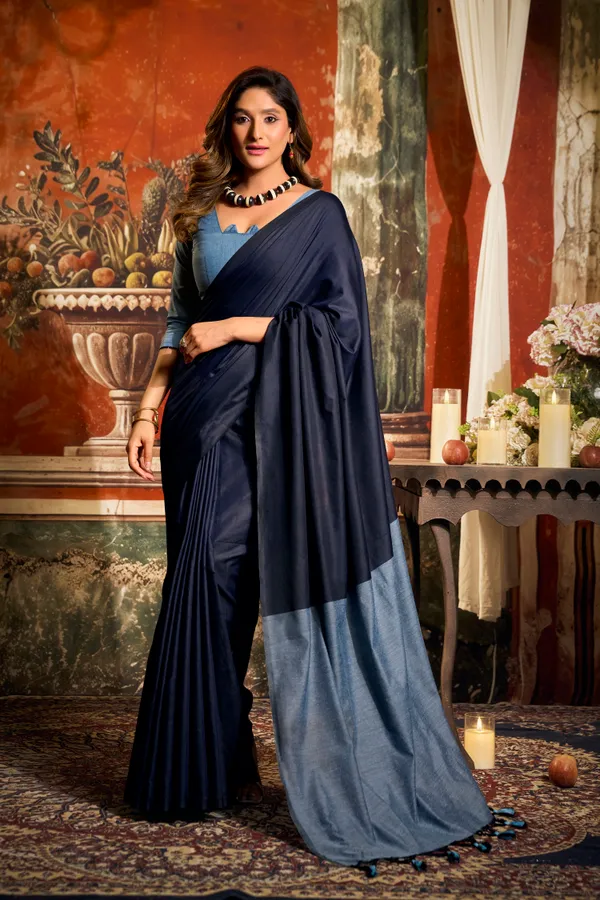 Blue_Mal_Cotton_Contrast_Pallu_Fancy_Tassel_Saree_For_Women