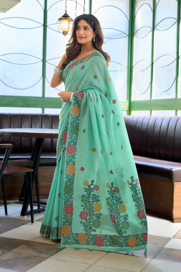 Green_Linen_Jacquard_Handloom_Saree_With_Fancy_Tassels_For_Women