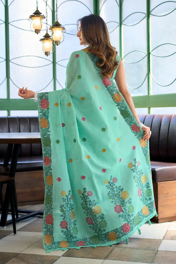 Green_Linen_Jacquard_Handloom_Saree_With_Fancy_Tassels_For_Women