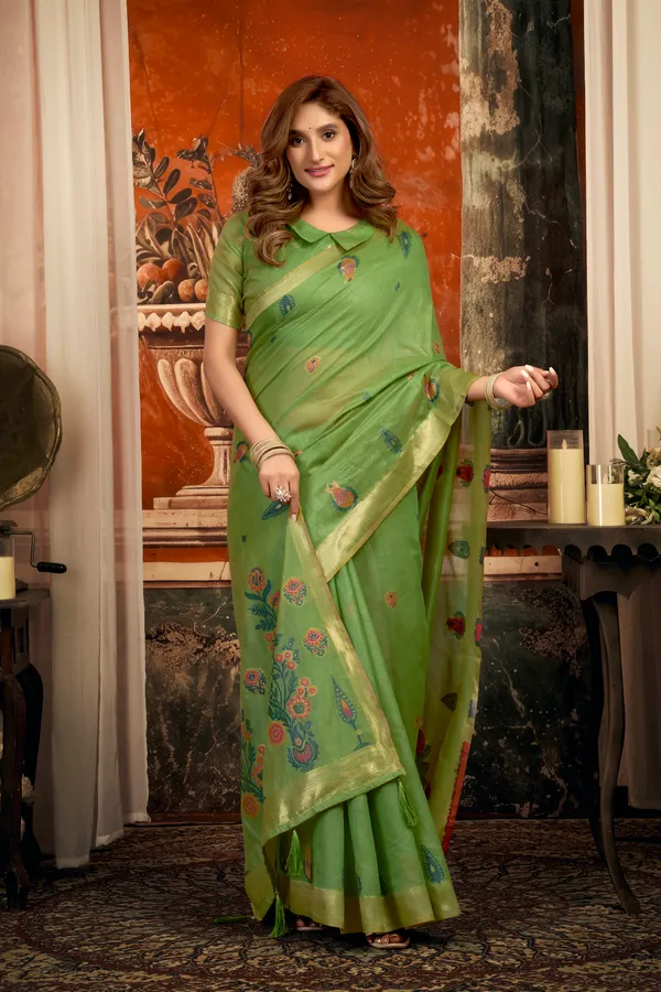 Green_Pure_Cotton_Zari_Border_Tassel_Saree_For_Women