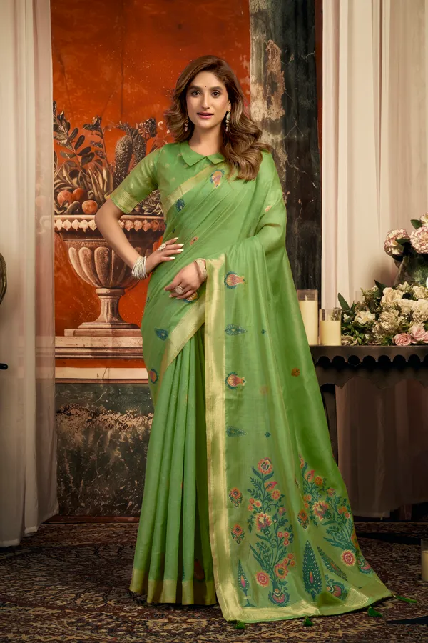 Green_Pure_Cotton_Zari_Border_Tassel_Saree_For_Women