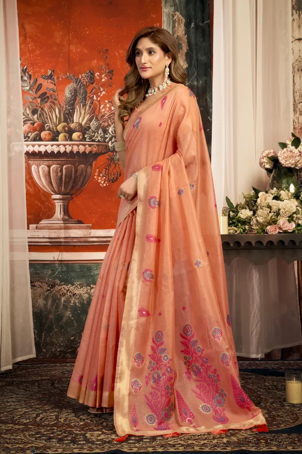 Pink_Pure_Cotton_Zari_Border_Tassel_Saree_For_Women