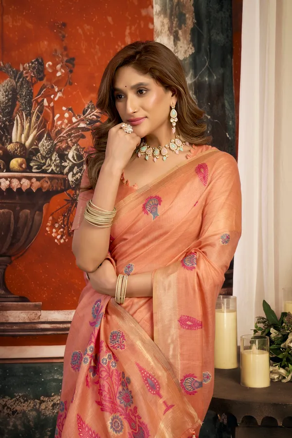 Pink_Pure_Cotton_Zari_Border_Tassel_Saree_For_Women
