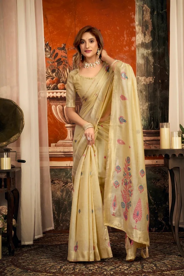 Cream_Pure_Cotton_Zari_Border_Saree_With_Fancy_Tassels_For_Women