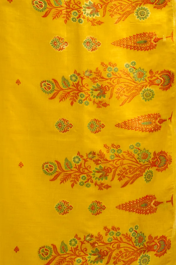 Yellow_Pure_Cotton_Zari_Border_Tassel_Saree_For_Women