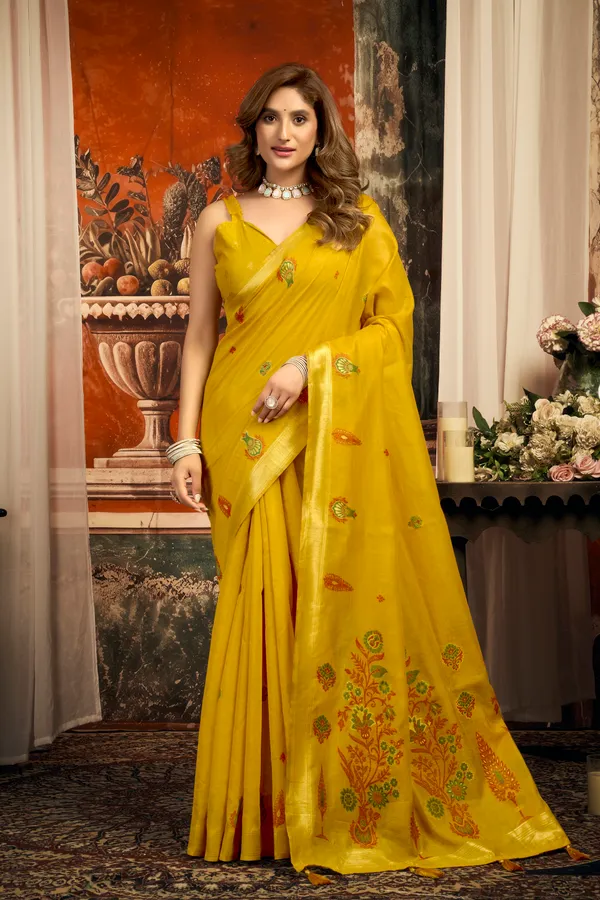 Yellow_Pure_Cotton_Zari_Border_Tassel_Saree_For_Women