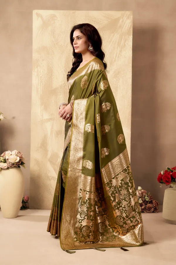 Green_Rich_Pallu_Silk_Zhallar_Saree_For_Women