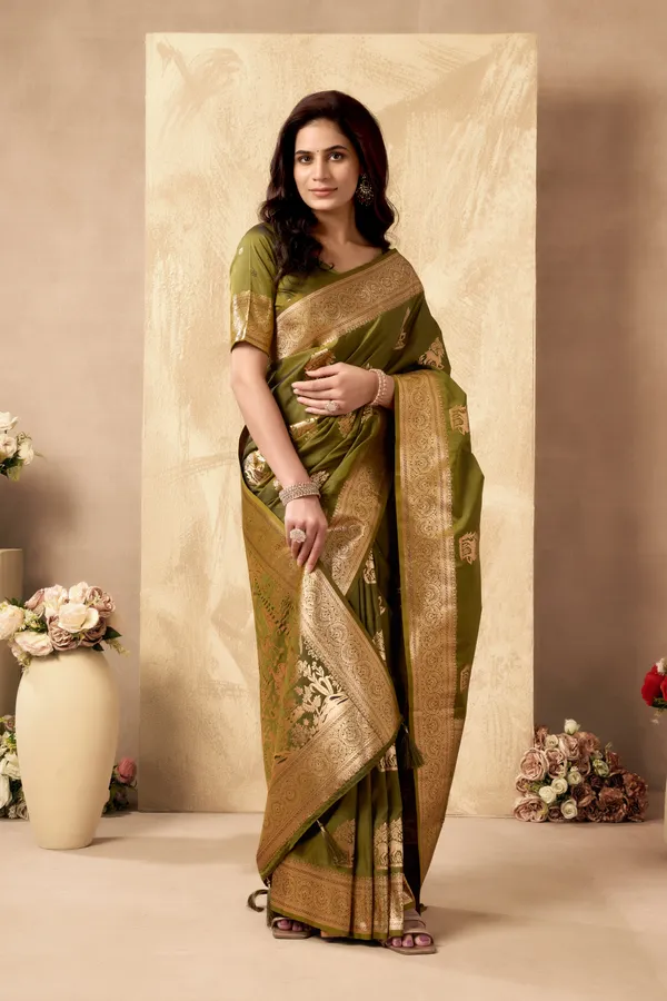 Green_Rich_Pallu_Silk_Zhallar_Saree_For_Women