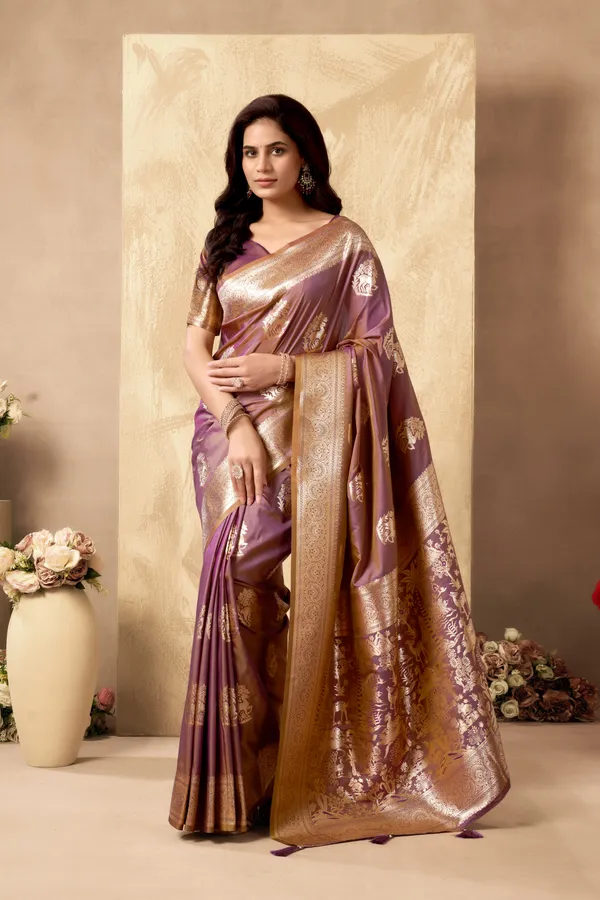 Gold_Rich_Pallu_Silk_Saree_With_Zhallar_For_Women