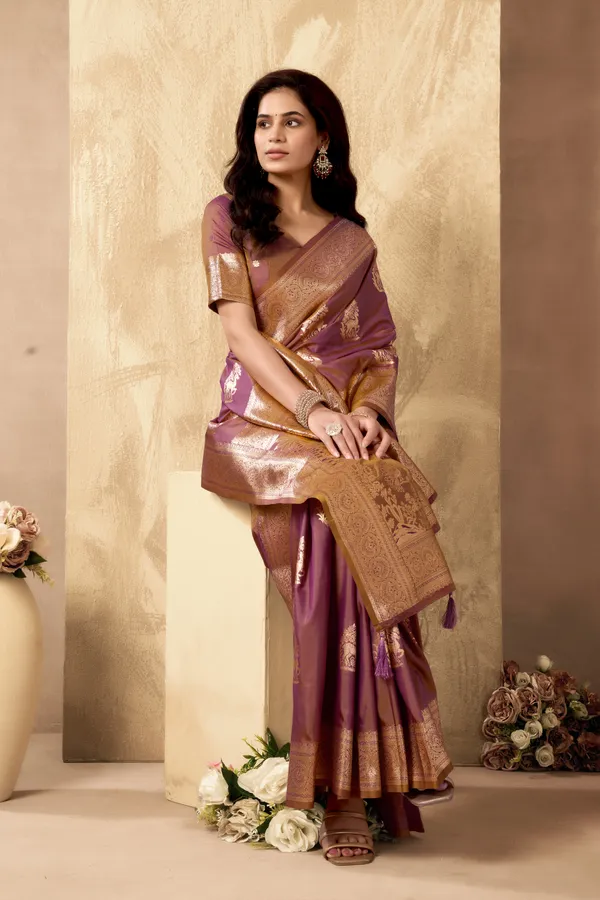 Gold_Rich_Pallu_Silk_Saree_With_Zhallar_For_Women