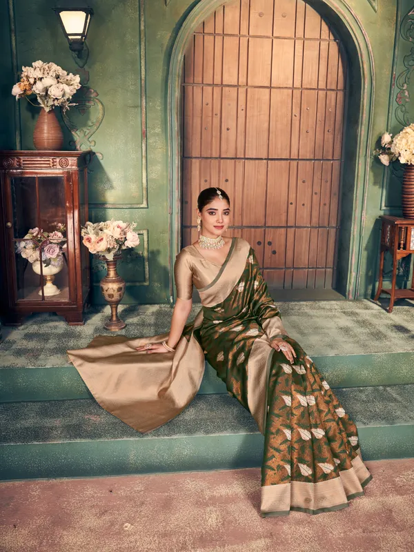 Cream_Zari_Silk_Zhallar_Saree_For_Women