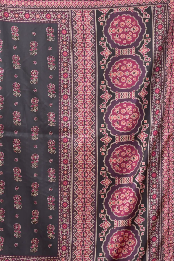 Multi_Digital_Cluster_Print_Jacquard_Border_Jhallar_Saree_For_Women
