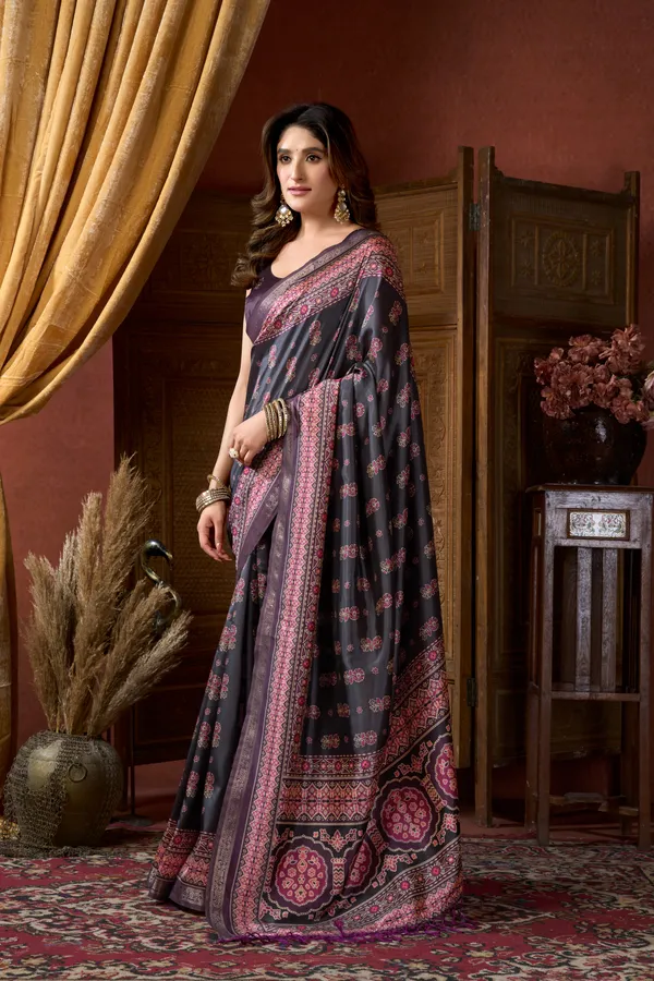 Multi_Digital_Cluster_Print_Jacquard_Border_Jhallar_Saree_For_Women