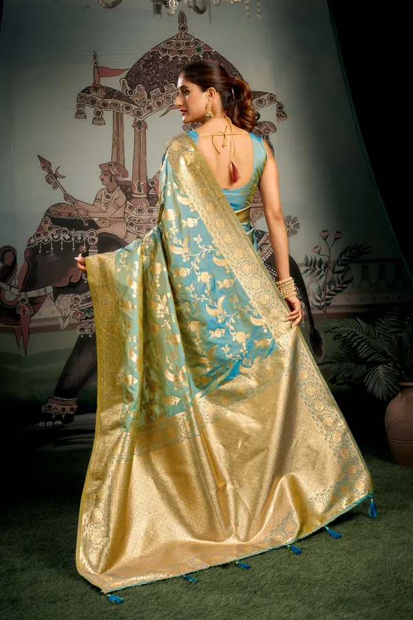 Gold_Soft_Silk_Zhallar_Saree_For_Women