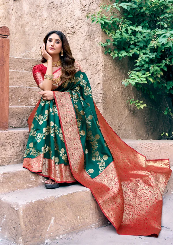 Multicolor_Silk_Zhallar_Saree_For_Women