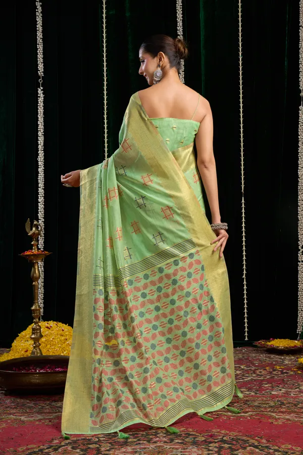 Green_Spun_Cotton_Zari_Border_Zhallar_Saree_For_Women