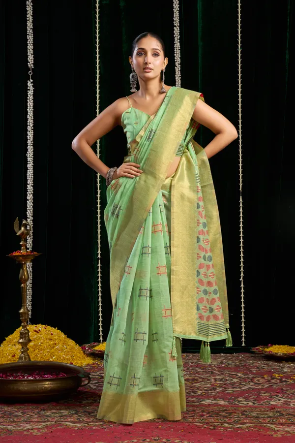 Green_Spun_Cotton_Zari_Border_Zhallar_Saree_For_Women
