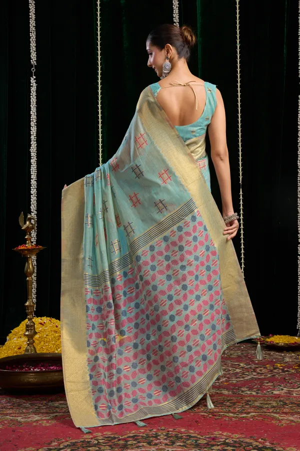 Multi_Spun_Cotton_Zari_Border_Zhallar_Saree_For_Women