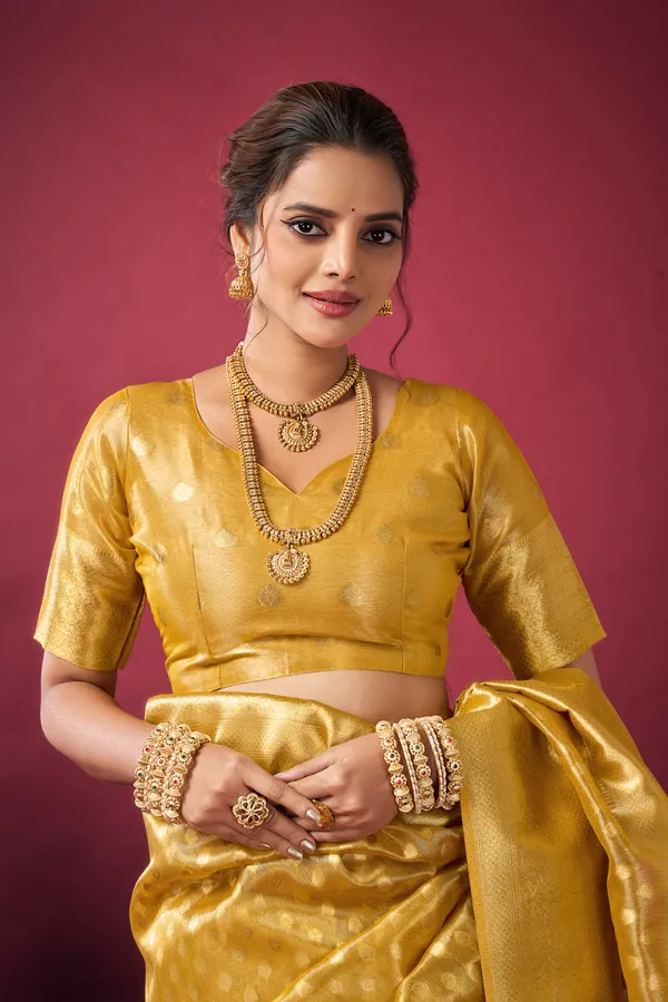 Yellow_Tissue_Silk_Saree_With_Zhallar_For_Women