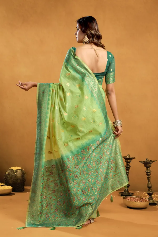 Green_Spun_Cotton_Zari_Jhallar_Rich_Pallu_Saree_For_Women