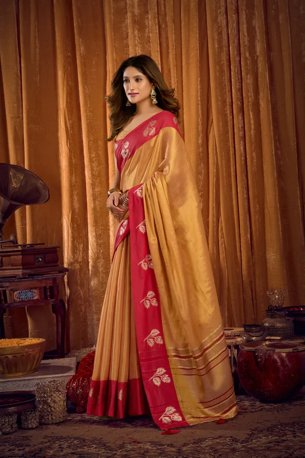 Orange_Soft_Tissue_Contrast_Border_Zhallar_Saree_For_Women