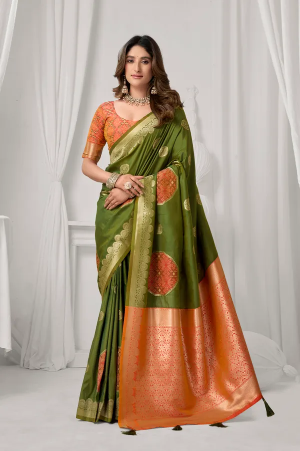 Green_Soft_Silk_Pom_Pom_Saree_For_Women