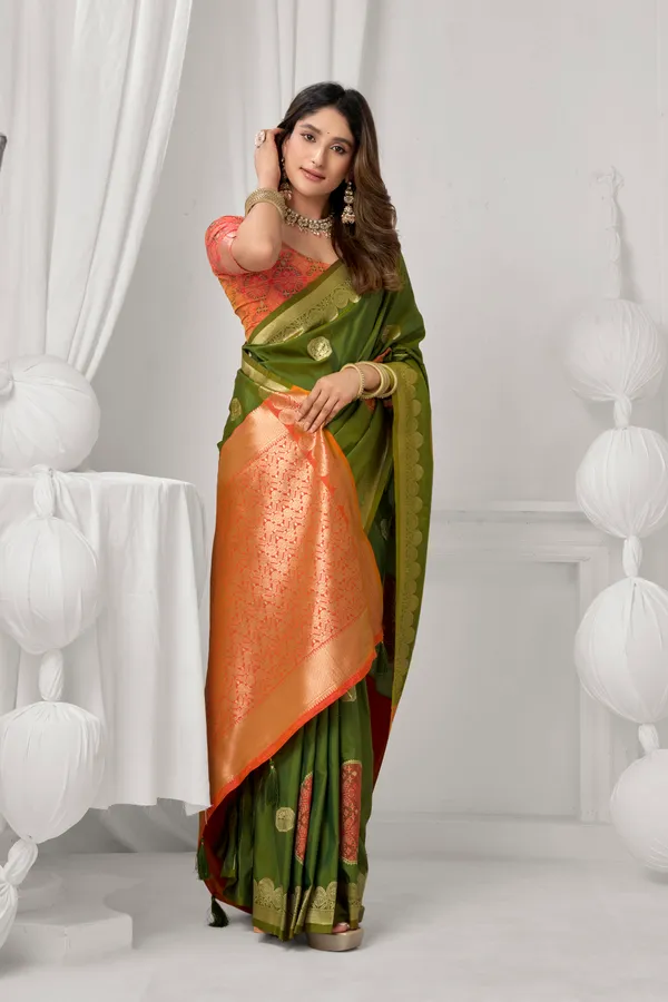 Green_Soft_Silk_Pom_Pom_Saree_For_Women