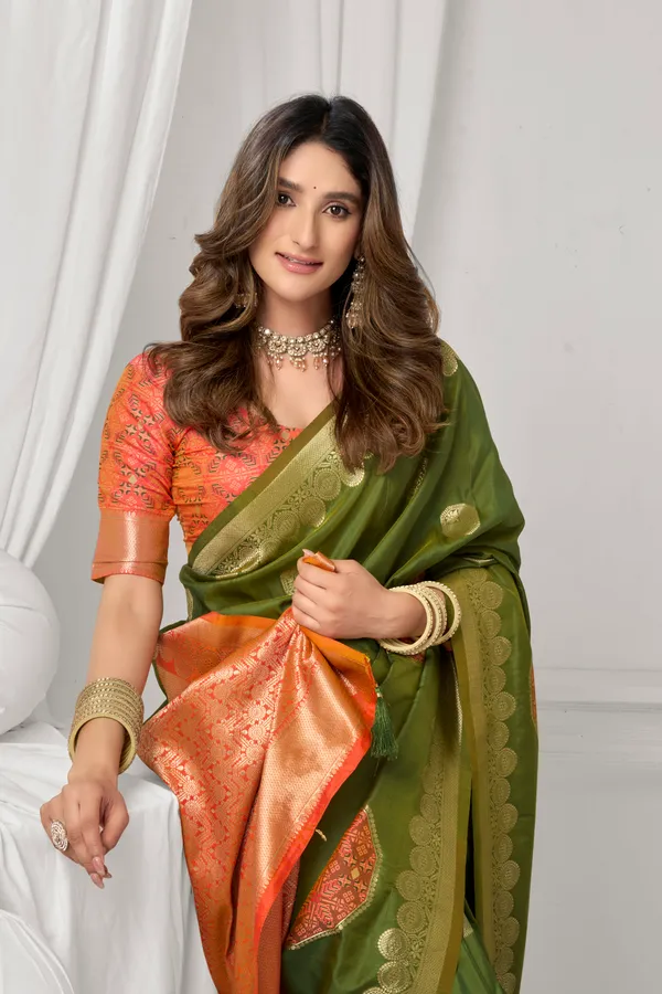 Green_Soft_Silk_Pom_Pom_Saree_For_Women