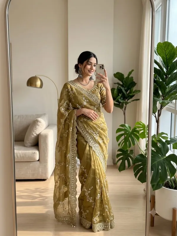 Green_Organza_Silk_Embroidered_Sequin_Saree_For_Women