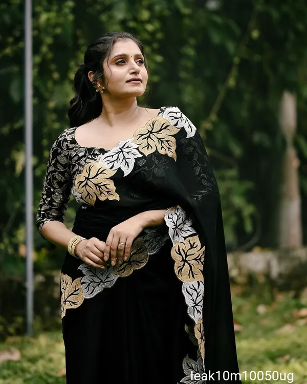 Black_Georgette_Floral_Embroidered_Saree_For_Women
