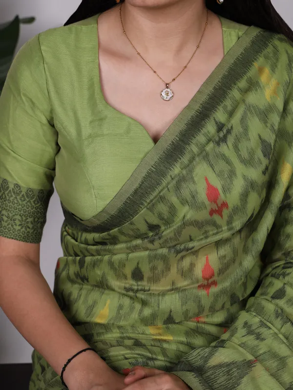 Green_Cotton_Ikat_Print_Saree_For_Women