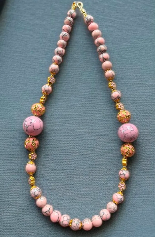 Pink_Agate_Round_Bead_Necklace