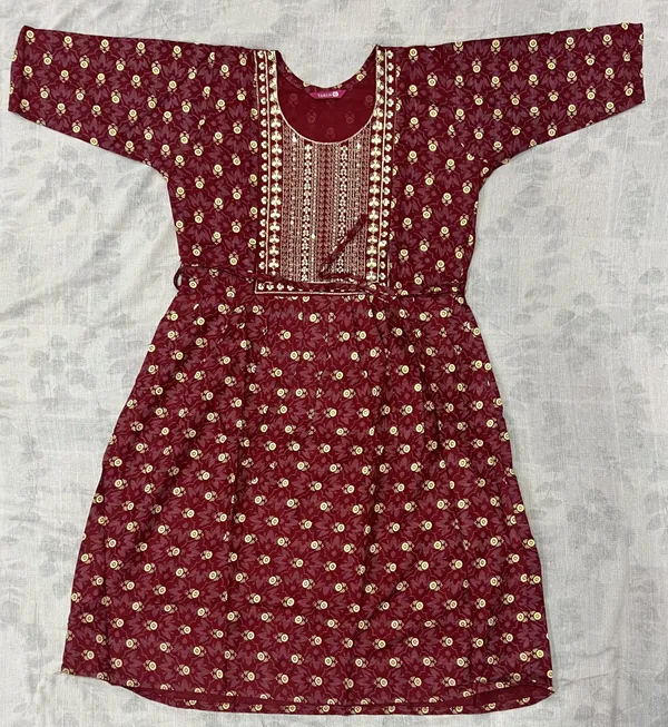 Maroon_Rayon_Gathered_Printed_Kurti_For_Women