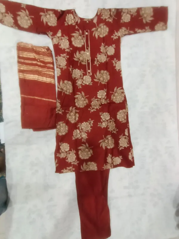 Maroon_Vatican_Printed_Kurta_With_Top,_Bottom_&_Dupatta_For_Women