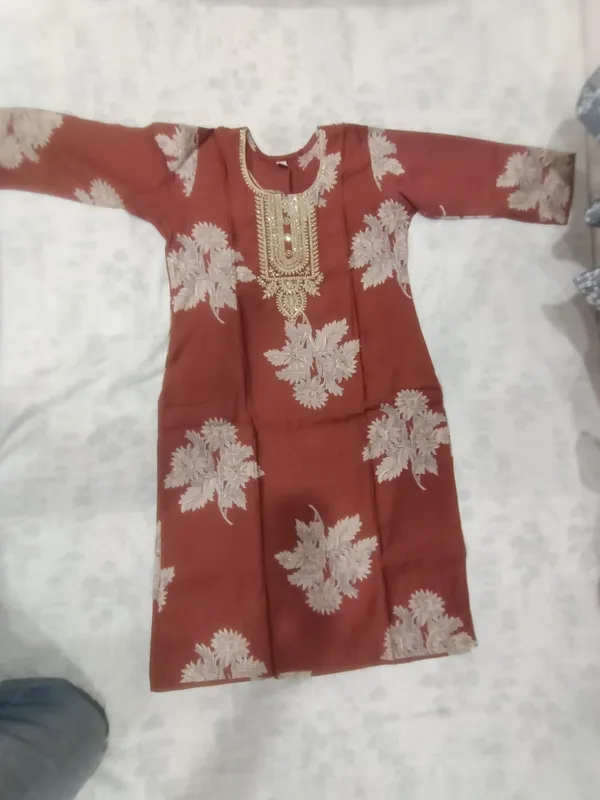Maroon_Vatican_Sequence_Work_Kurta_With_Top,_Bottom_&_Dupatta_For_Women