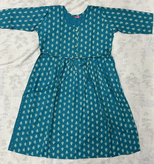 Teal_Rayon_Fit_And_Flare_Baby_Feeding_Kurti_For_Women