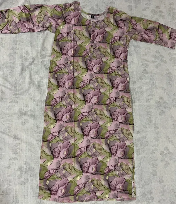Multicolor_Rayon_Straight_Foil_Printed_Kurti_For_Women
