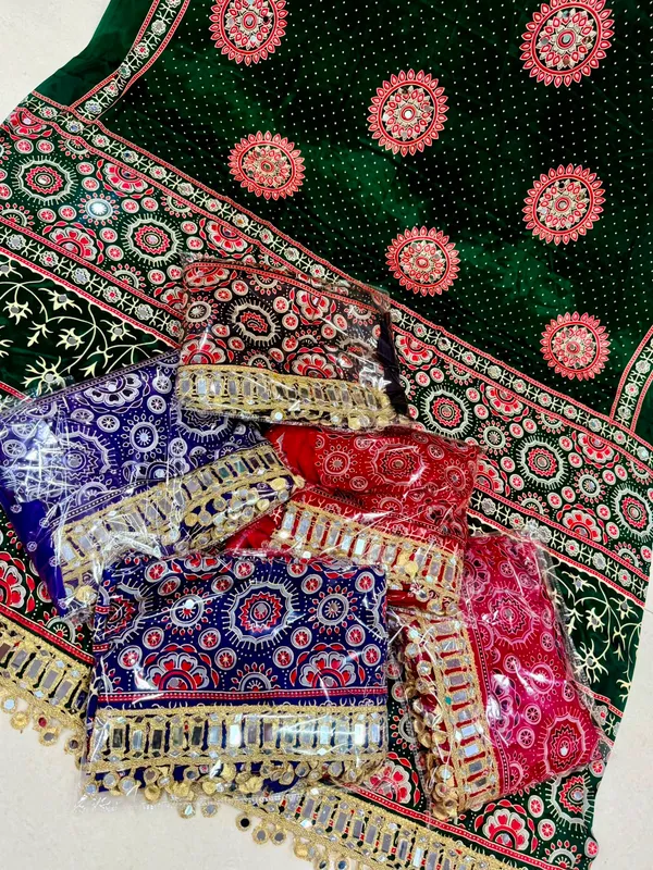 AJRAKH_pure_Gajji_bandhej_Supar_mirror_work