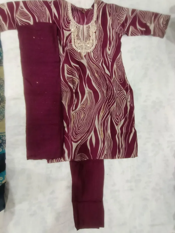 Maroon_Vatican_Embroidery_Kurti_With_Top_Bottom_&_Dupatta_For_Women