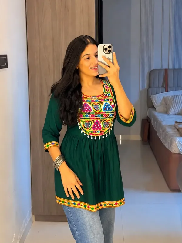Gamthi_Utsav_2.0_–_Festive_Short_Top