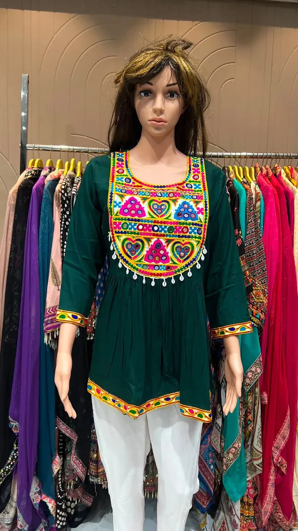 Gamthi_Utsav_2.0_–_Festive_Short_Top