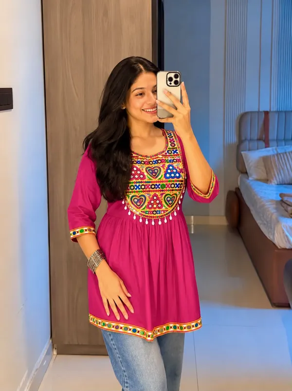 Gamthi_Utsav_2.0_–_Festive_Short_Top