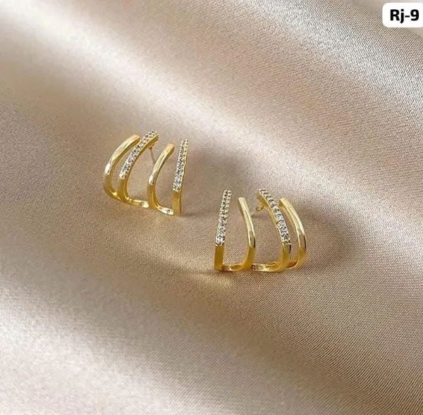 Golden_Crystal_Wave_Hoop_Earrings